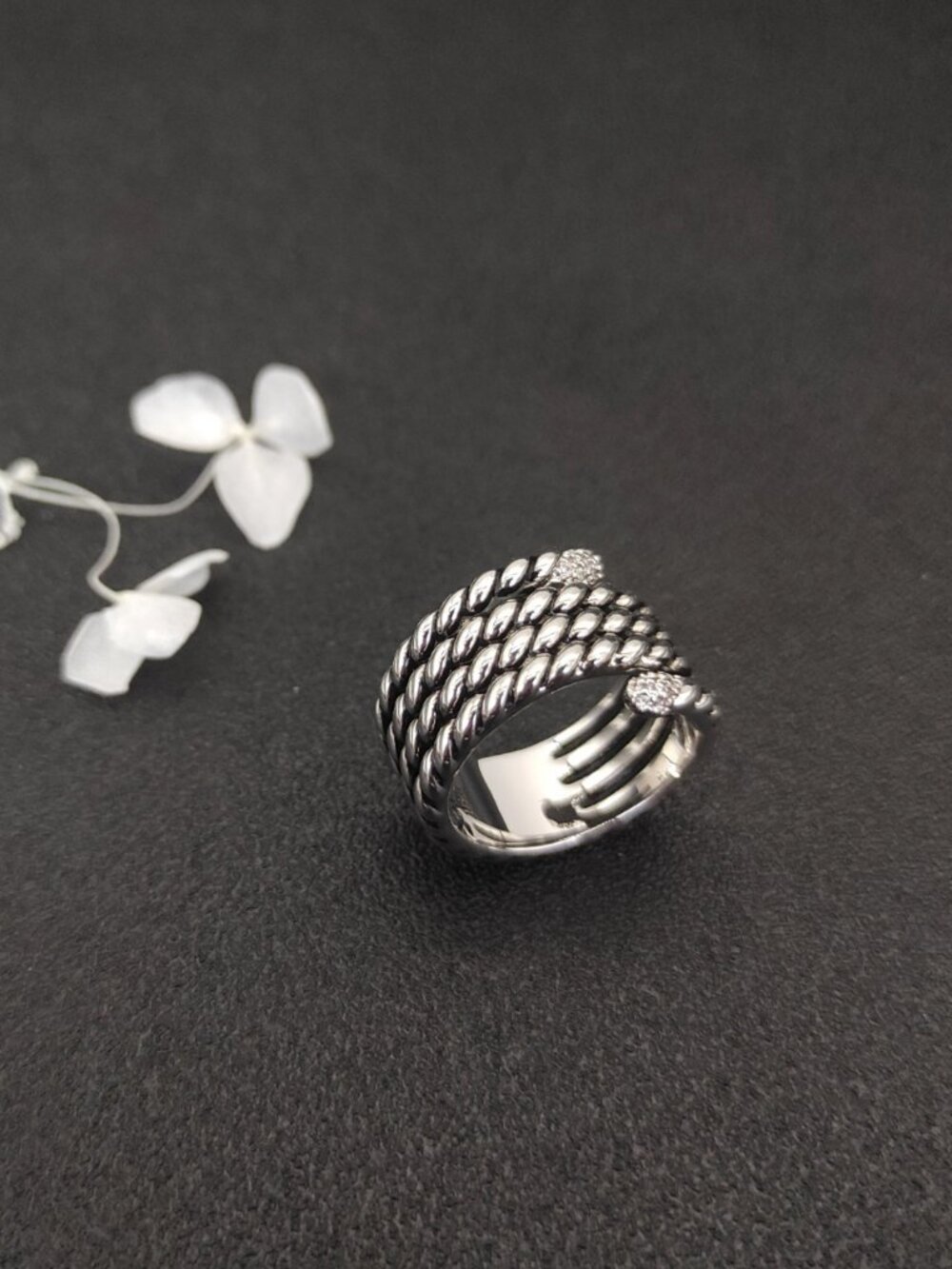 David Yurman Ring - Picture 7 of 8